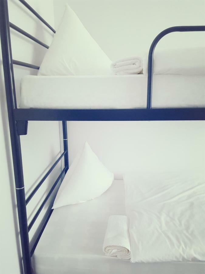 Zizi Central Hostel Warsawa Bagian luar foto