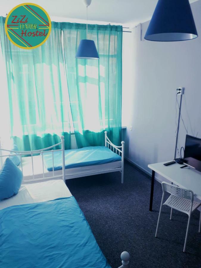Zizi Central Hostel Warsawa Bagian luar foto