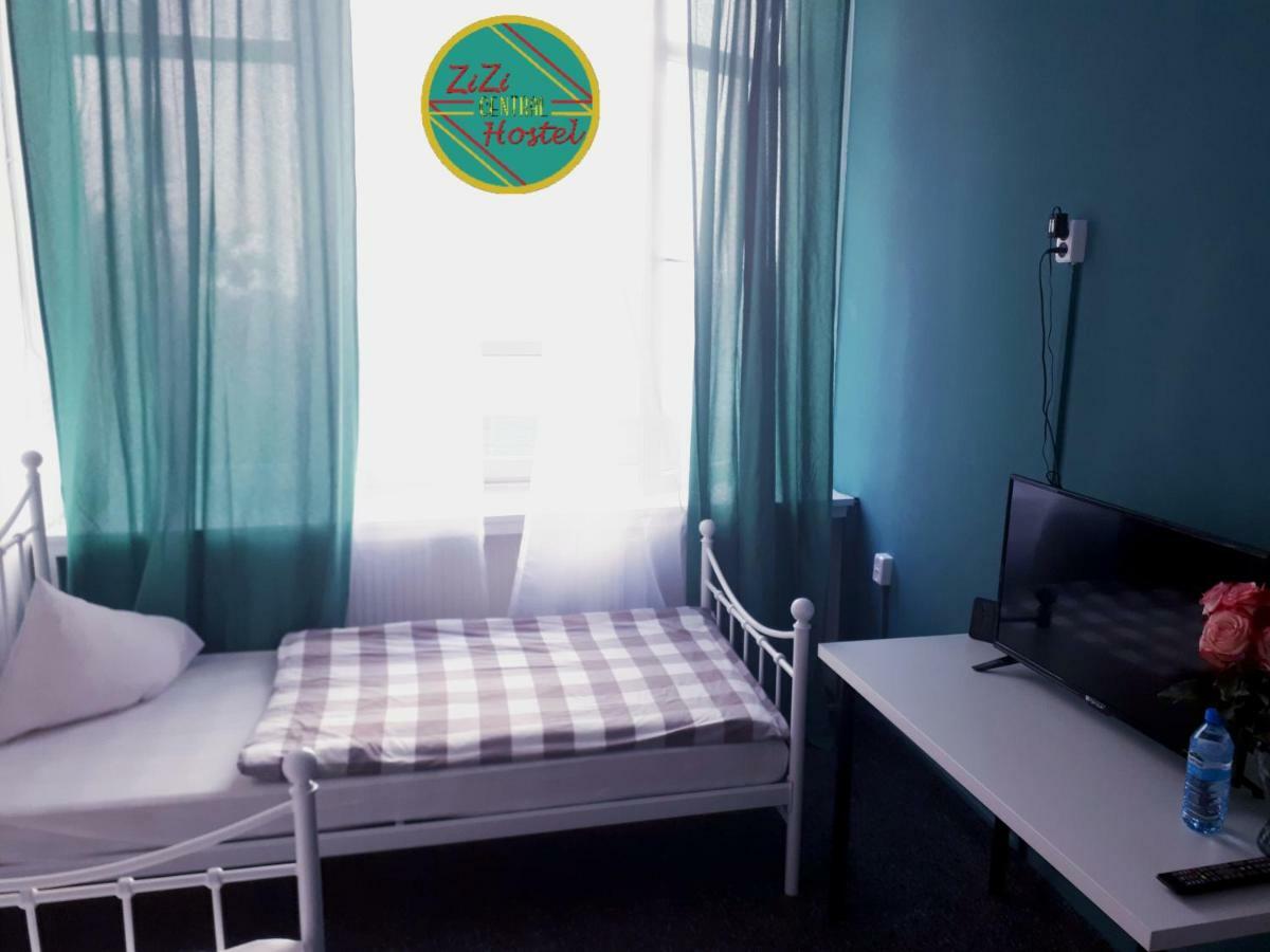 Zizi Central Hostel Warsawa Bagian luar foto