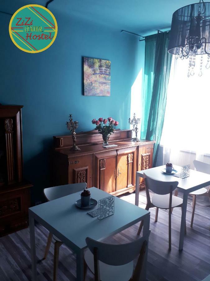 Zizi Central Hostel Warsawa Bagian luar foto