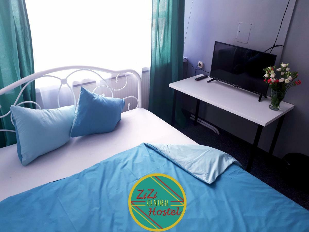 Zizi Central Hostel Warsawa Bagian luar foto